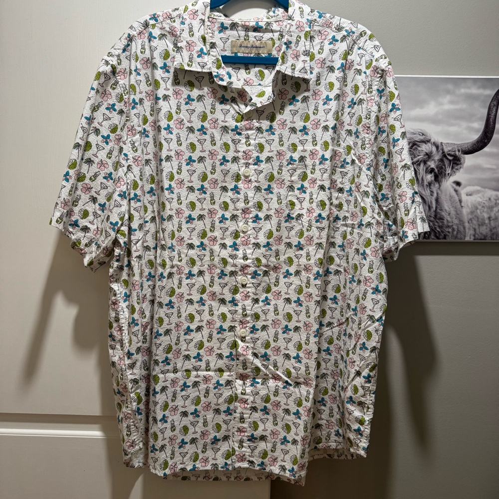 Tommy Bahama Shirt Mens XXL White Martini Pineapple Tropical Floral Button